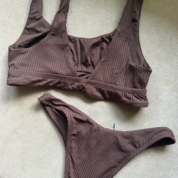 Brown Ribbed Bikini Set - Picture 3 of 6